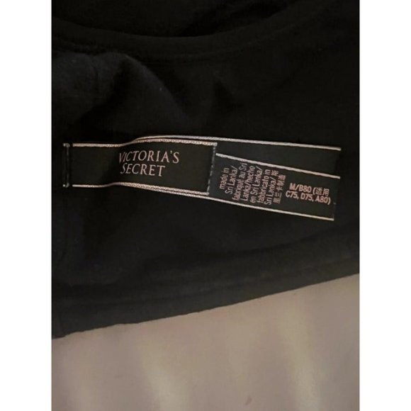 sports bra - Picture 2 of 3